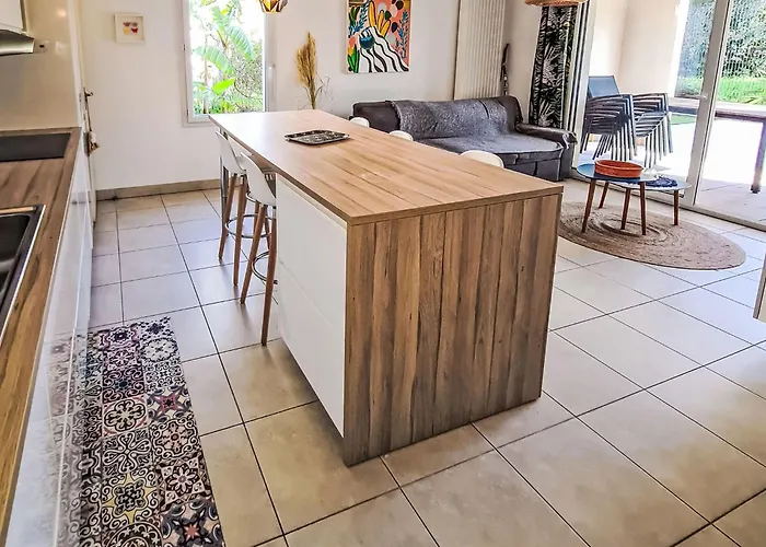 Lyloa By Interhome * Six-Fours-les-Plages