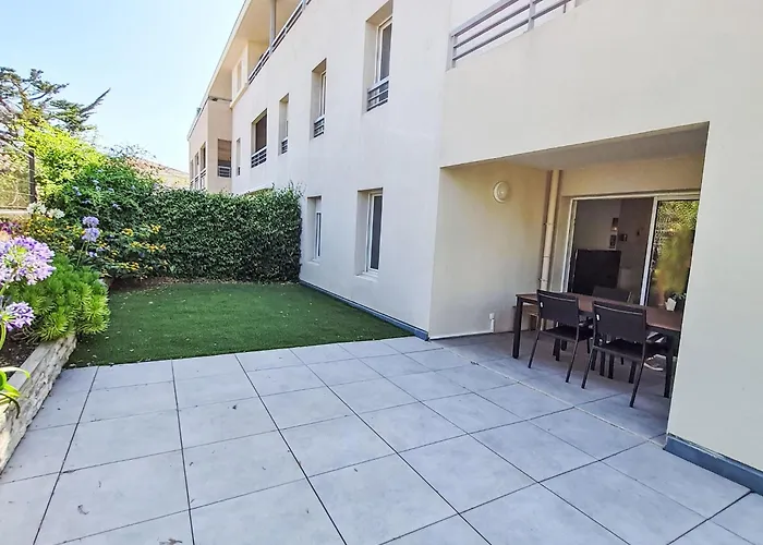 Lyloa By Interhome Six-Fours-les-Plages