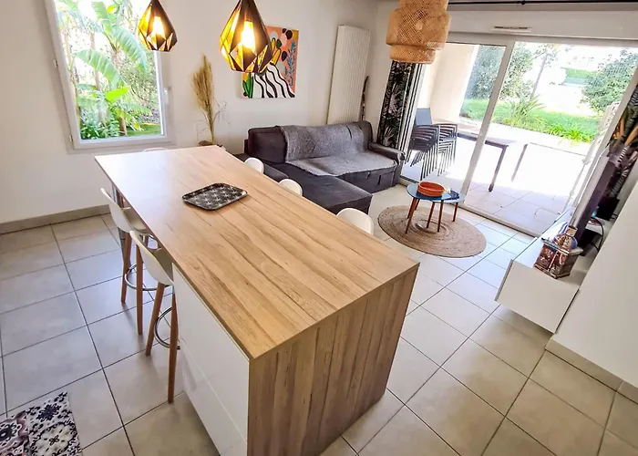 Lyloa By Interhome * Six-Fours-les-Plages
